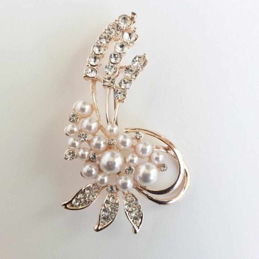 Faux Pearl & Rhinestone Brooch - Picture 7 of 10